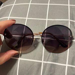 Circle sunglasses